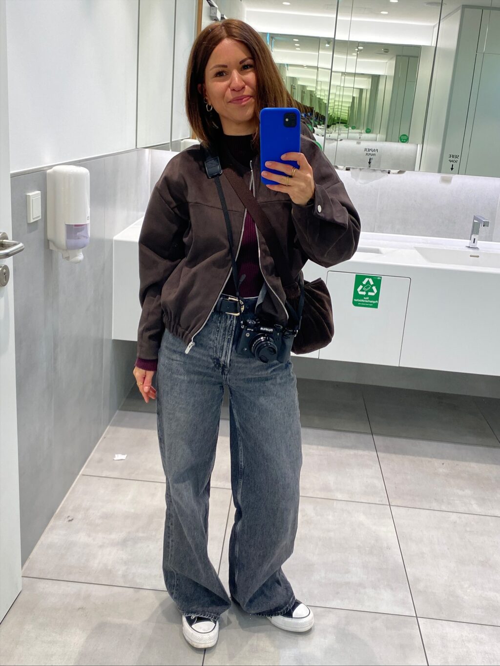 Instagram post from theresalink_. This post is in position 2.